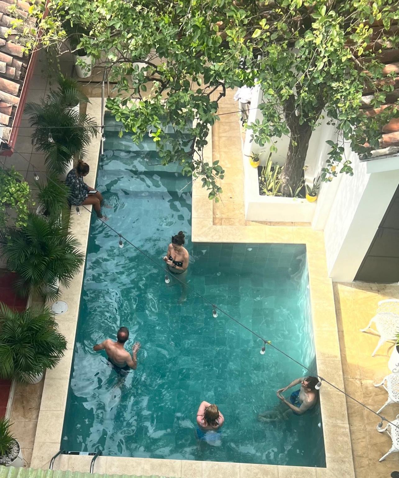 Hotel Real León Екстериор снимка